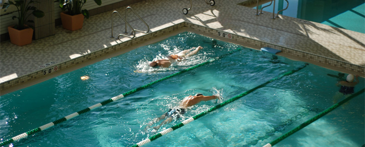 Why-do-we-use-CYA-and-Stabilized-Chlorine-in-Commercial-Pools
